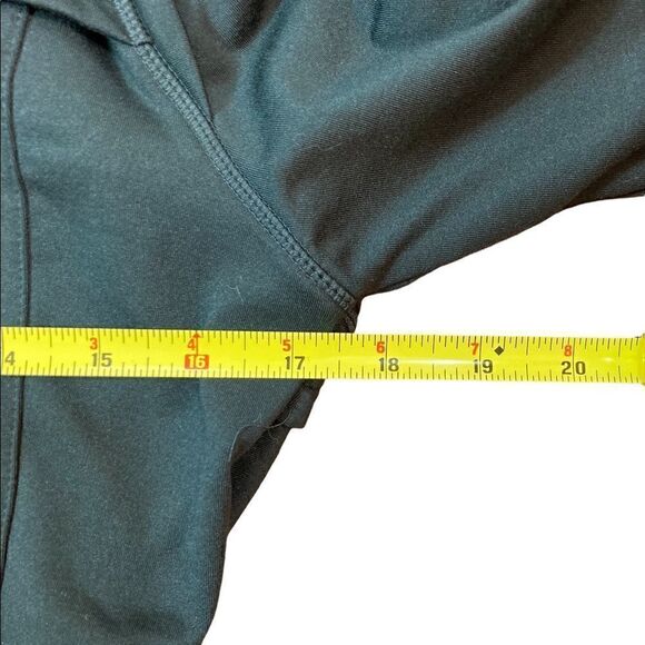 Fabletics Black Long Sleeve Lightweight Performance Jacket, Size M - Picture 8 of 10